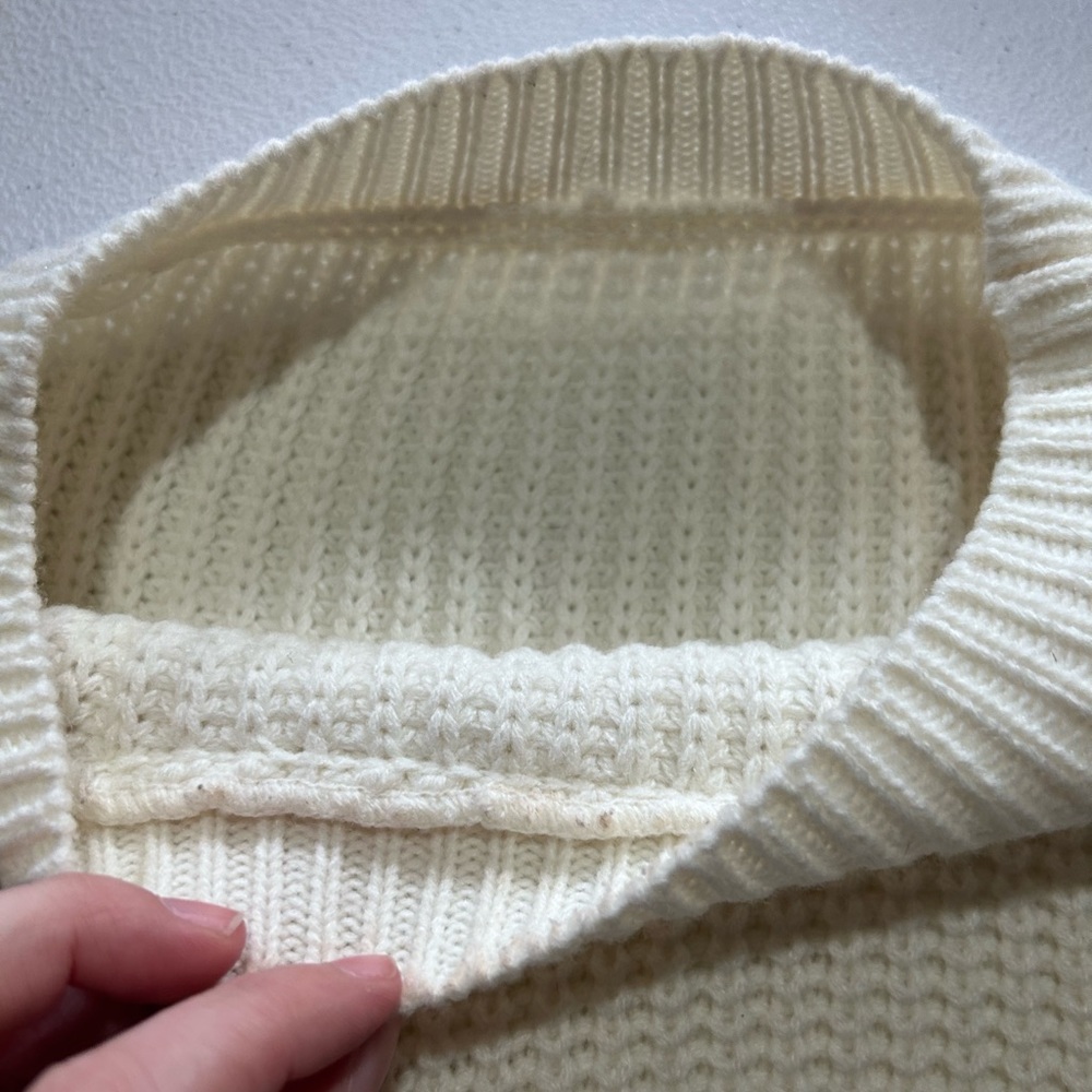 SHEIN Cropped Sweater - Picture 5 of 8